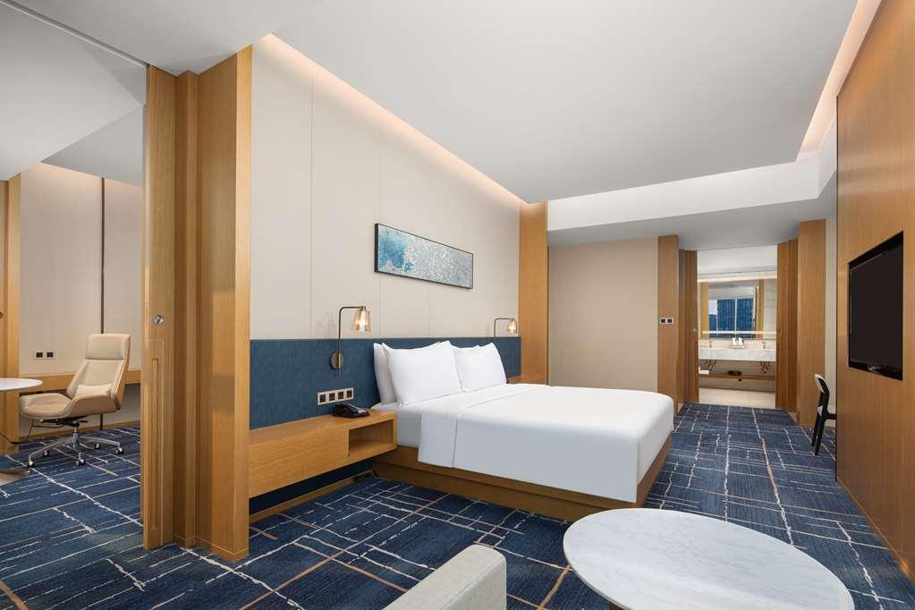Hilton Garden Inn Zibo Zhangdian Room photo