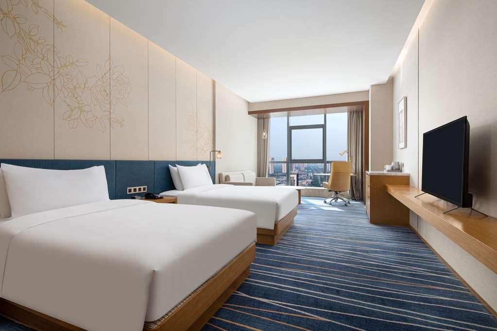 Hilton Garden Inn Zibo Zhangdian Room photo